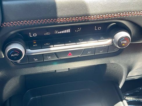 Used 2025 MAZDA CX-50 Meridian Edition w/ Weather Package AWD/4WD image 16