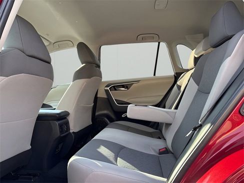 Used 2023 Toyota RAV4 XLE image 14