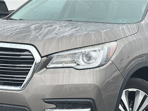 Used 2022 Subaru Ascent Limited w/ Technology Package image 4