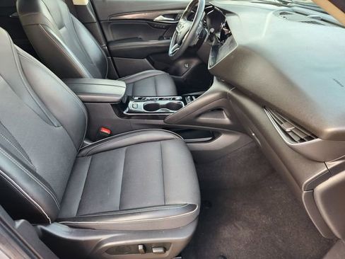 Used 2023 Buick Envision Essence image 14