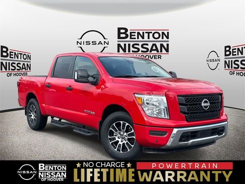 Used 2024 Nissan Titan SV w/ SV Convenience Package image 1