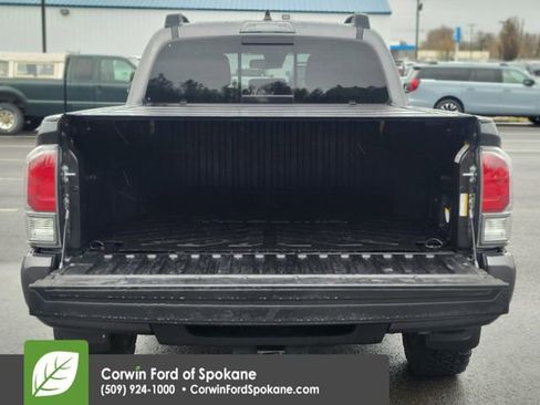 Used 2023 Toyota Tacoma TRD Sport w/ Black Out Package (TMS) AWD/4WD image 17