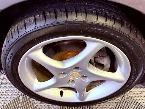 Used 2003 MAZDA MX-5 Miata image 16