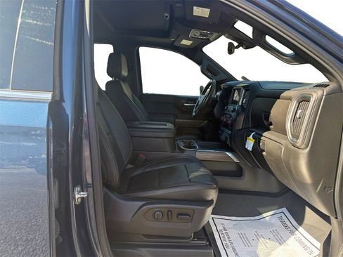 Used 2020 Chevrolet Silverado 1500 High Country w/ Technology Package image 15