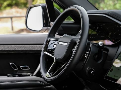 Used 2024 Land Rover Range Rover Sport Dynamic SE AWD/4WD image 19