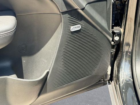 Used 2022 Dodge Challenger R/T Scat Pack RWD image 19