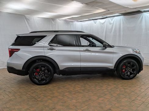 Certified 2022 Ford Explorer ST w/ Equipment Group 401A AWD/4WD image 8