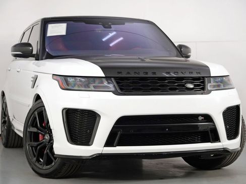 Used 2019 Land Rover Range Rover Sport SVR image 4
