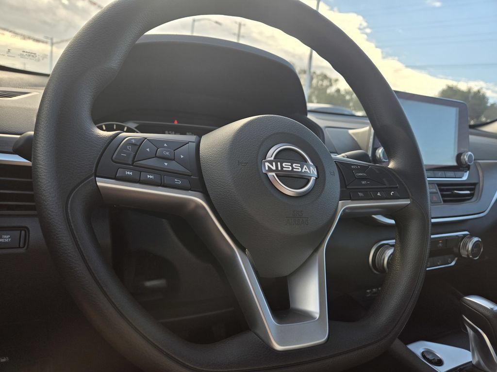 New 2026 Nissan Altima 2.5 SV AWD/4WD image 15