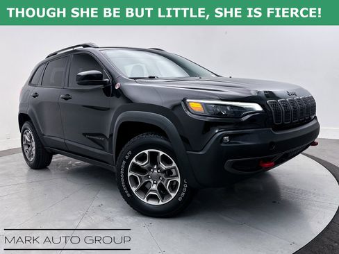Used 2022 Jeep Cherokee Trailhawk w/ Comfort/Convenience Group image 1