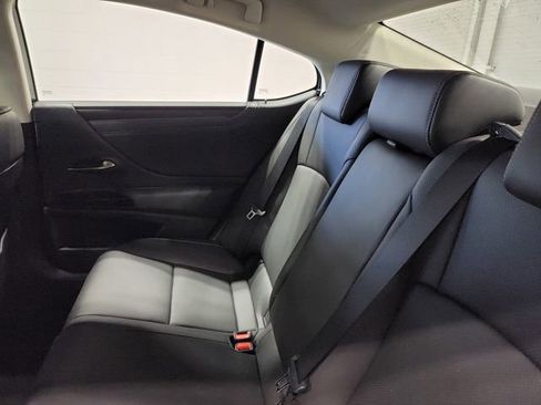 Used 2024 Lexus ES 300h w/ Premium Package image 14