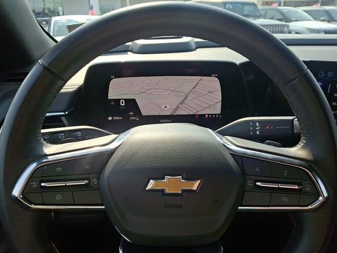 Certified 2025 Chevrolet Suburban LT AWD/4WD image 20