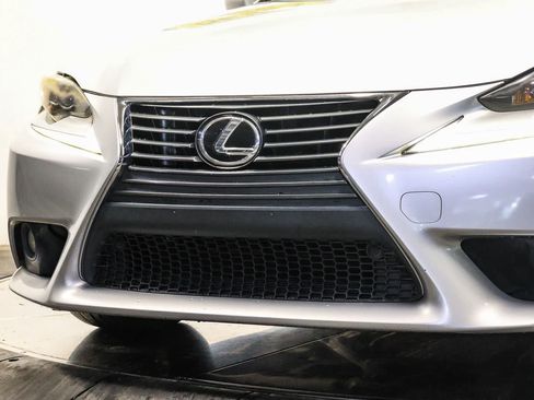 Used 2014 Lexus IS 350 w/ Luxury Package w/Gray Wood RWD image 8