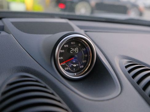 Used 2024 Porsche 718 Cayman image 21