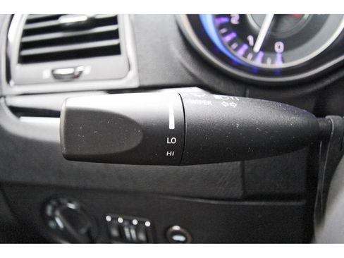 Used 2023 Chrysler 300 Touring w/ Sport Appearance Package RWD image 21