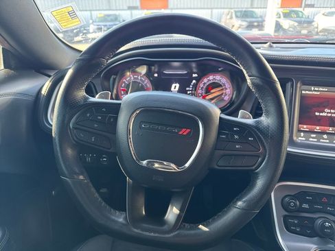 Used 2020 Dodge Challenger R/T Scat Pack w/ Shaker Package image 14