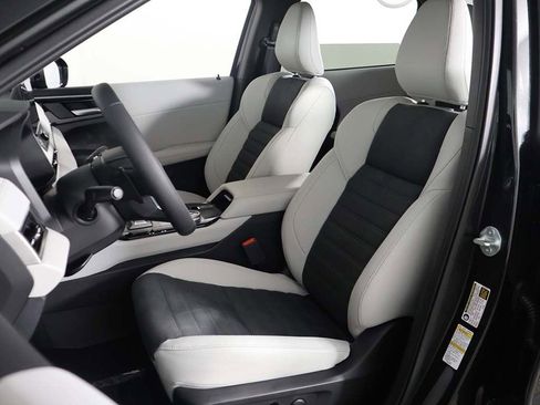 New 2026 Mitsubishi Outlander SE AWD/4WD image 31