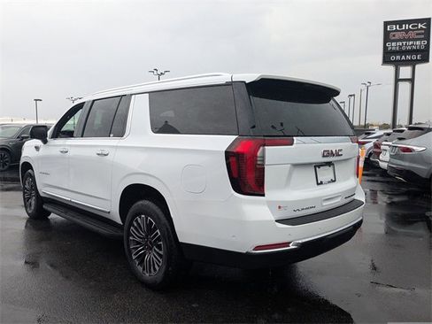 New 2026 GMC Yukon XL Elevation image 6