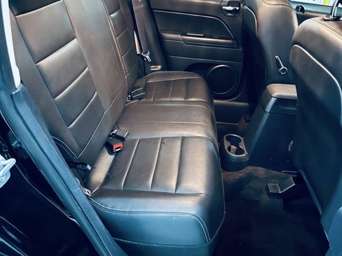 Used 2016 Jeep Patriot High Altitude FWD image 22