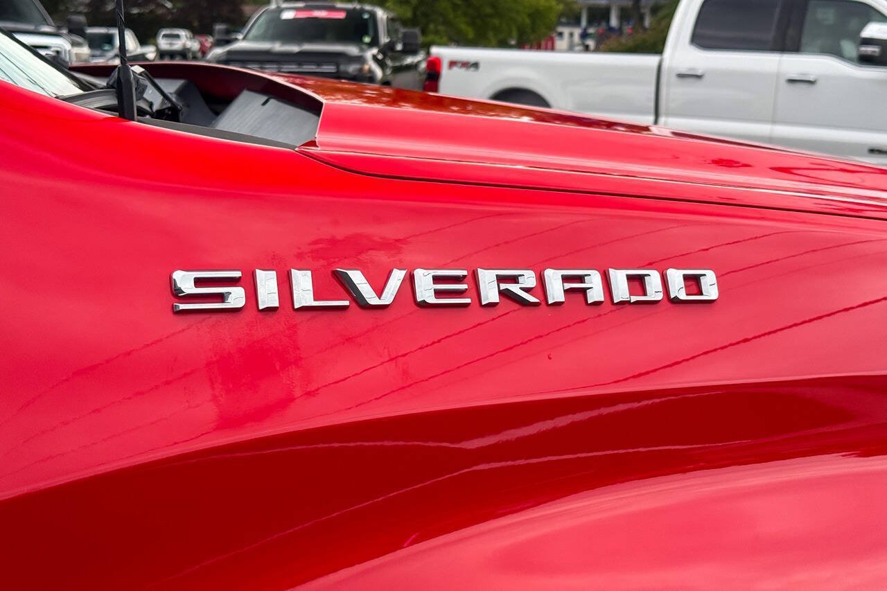 Used 2022 Chevrolet Silverado 1500 Custom AWD/4WD image 12