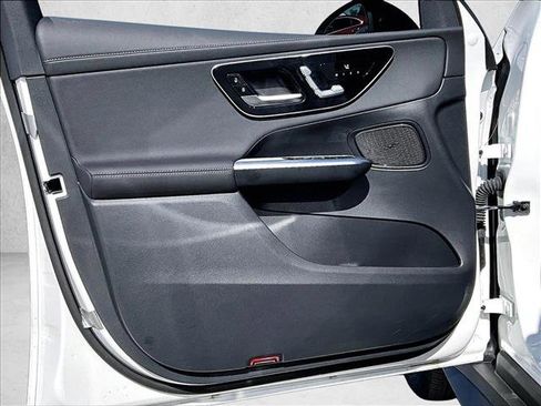 Used 2026 Mercedes-Benz GLC 300 GLC 300 image 18