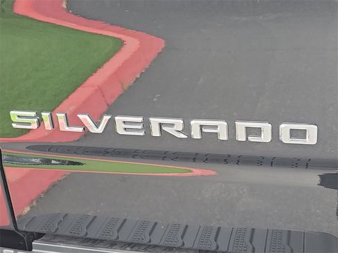 Used 2026 Chevrolet Silverado 1500 Custom image 24