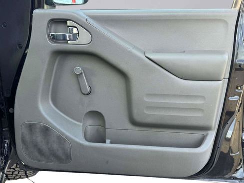 Used 2015 Nissan Frontier S RWD image 45