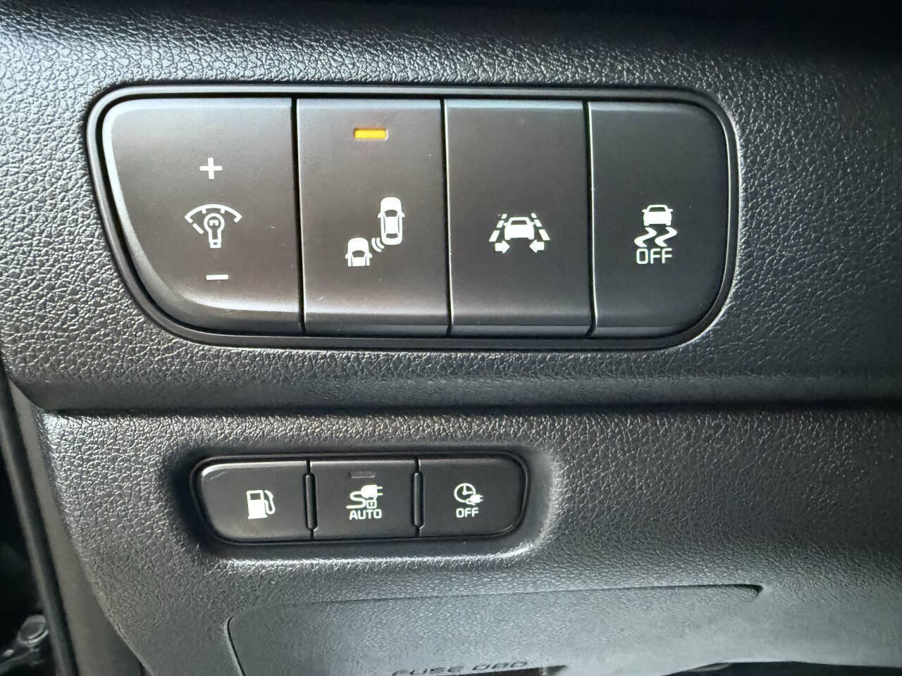 Used 2018 Kia Niro EX FWD image 18