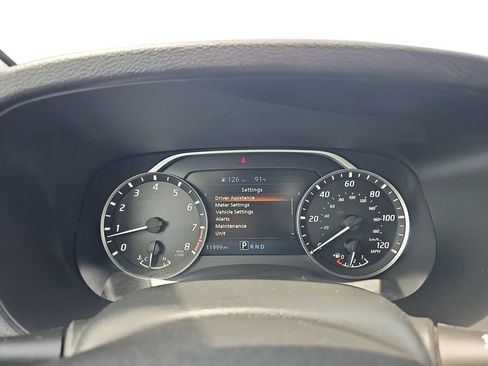 Used 2024 Nissan Frontier S RWD image 19