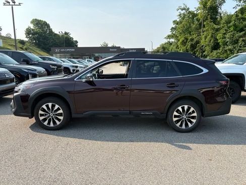 Used 2024 Subaru Outback Limited AWD/4WD image 2