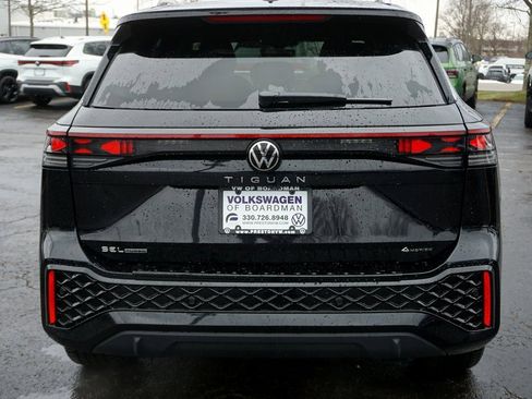 New 2026 Volkswagen Tiguan SEL R-Line image 5