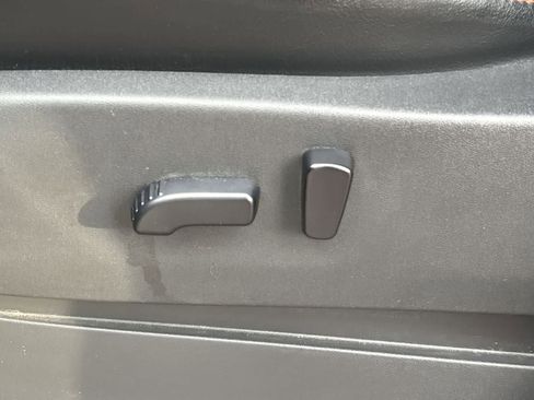 Used 2023 Nissan Frontier Pro-X w/ Pro-X Premium Package image 18