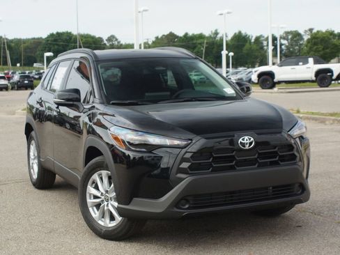 Used 2026 Toyota Corolla Cross LE w/ Cold Weather Package AWD/4WD image 16