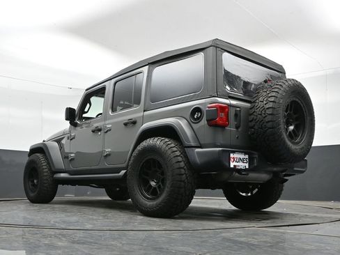 Used 2019 Jeep Wrangler Unlimited Sport S AWD/4WD image 44