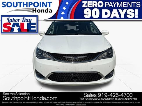 Used 2019 Chrysler Pacifica Touring-L w/ Advanced Safetytec Group FWD image 2