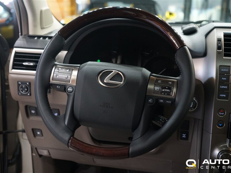 Used 2015 Lexus GX 460 Luxury AWD/4WD image 17