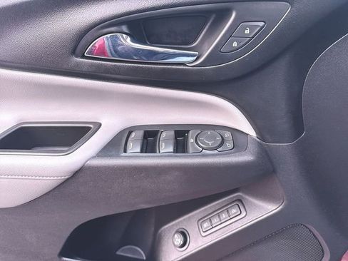 Used 2019 Chevrolet Equinox Premier image 24