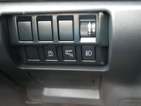 Used 2020 Subaru Forester Premium AWD/4WD image 26