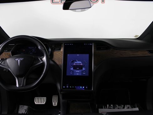 Used 2019 Tesla Model X Performance AWD/4WD image 11