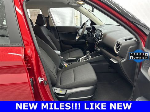 Used 2026 Hyundai Venue SE image 13