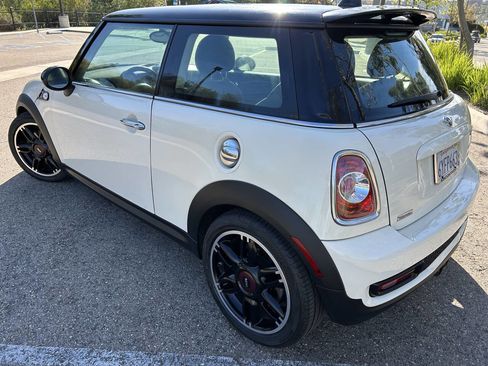 Used 2013 MINI Cooper S image 4