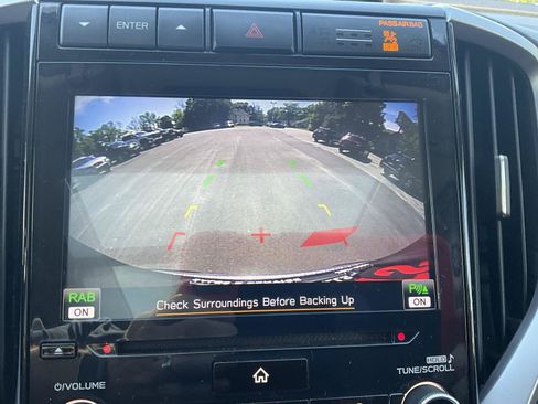 Used 2021 Subaru Ascent Limited w/ Technology Package AWD/4WD image 19