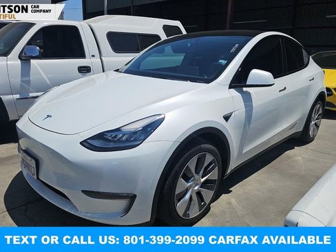 Used 2023 Tesla Model Y Long Range AWD/4WD image 1