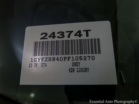 Certified 2023 Cadillac XT4 Luxury w/ Cold Weather Package AWD/4WD image 28