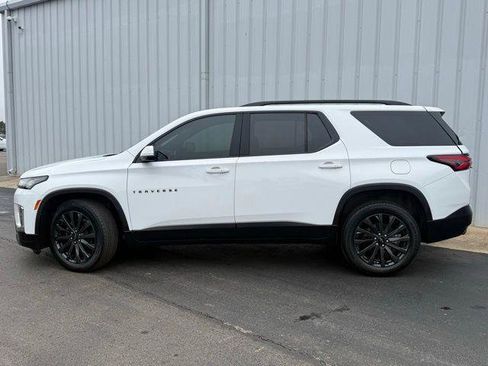 Used 2023 Chevrolet Traverse RS AWD/4WD image 2