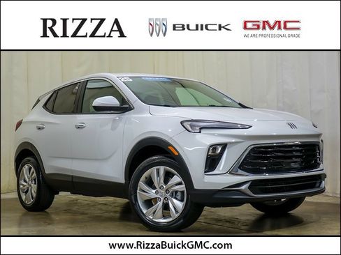 Used 2025 Buick Encore GX Preferred image 1