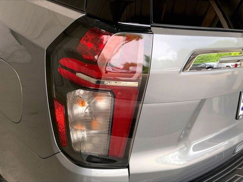 Used 2023 Chevrolet Tahoe LT w/ LT Signature Package RWD image 29