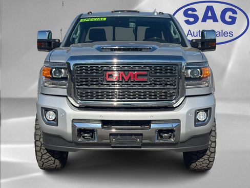 Used 2019 GMC Sierra 2500 Denali w/ Duramax Plus Package image 5