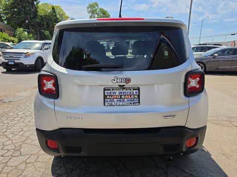 Used 2016 Jeep Renegade Latitude AWD/4WD image 21