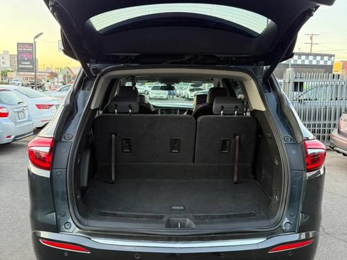 Used 2019 Buick Enclave Essence w/ LPO, Cargo Package FWD image 35